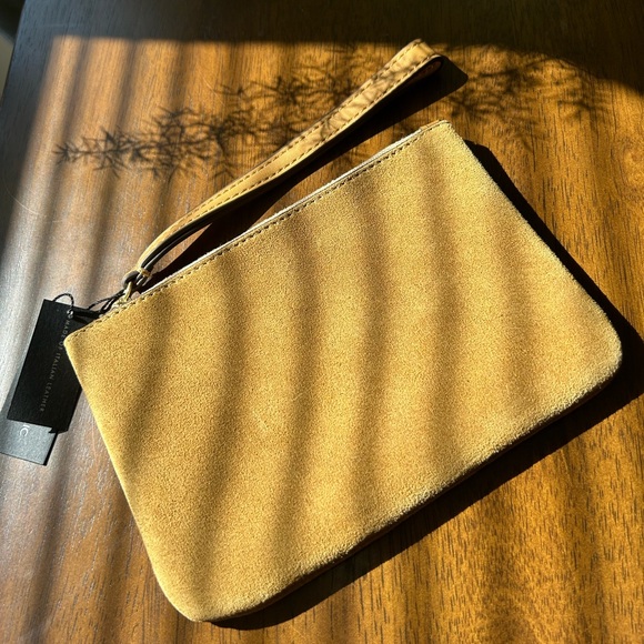 NWT Banana Republic Tan Suede Leather Wristlet Pouch - Picture 2 of 5